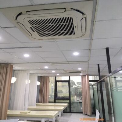 rem vai lua ket hop voan trang cho spa