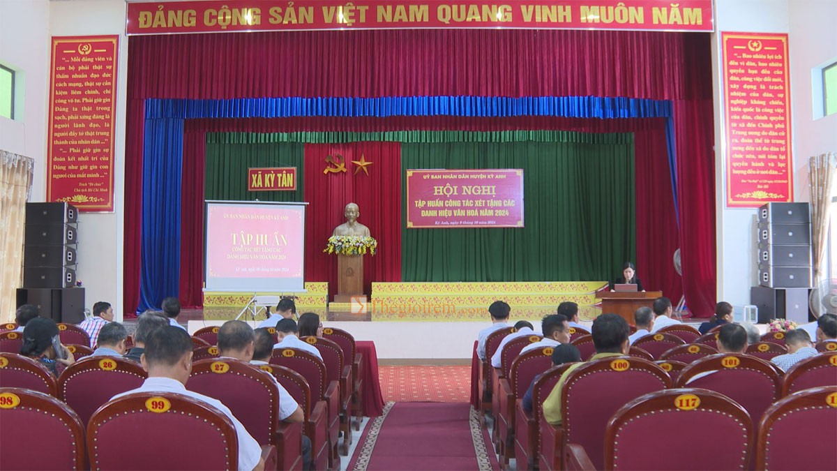 Rèm hội trường