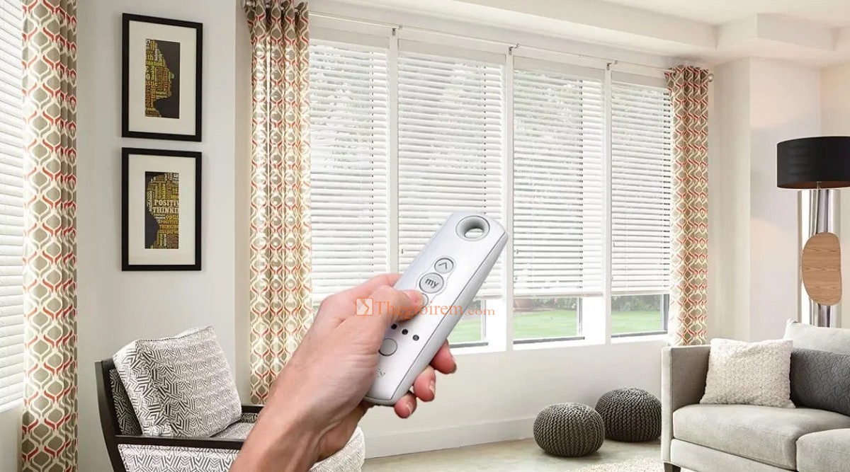 rèm cửa tự động điều khiển từ xa